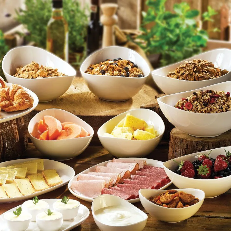 Churchill Moonstone Bowl Oval White 14.3 X 17.1cm 56.75cl (12 Pack) - BC520 3 Churchill Moonstone Bowl Oval White 14.3 X 17.1cm 56.75cl (12 Pack) - BC520